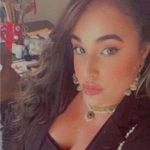 Meet your Posher, Genesis